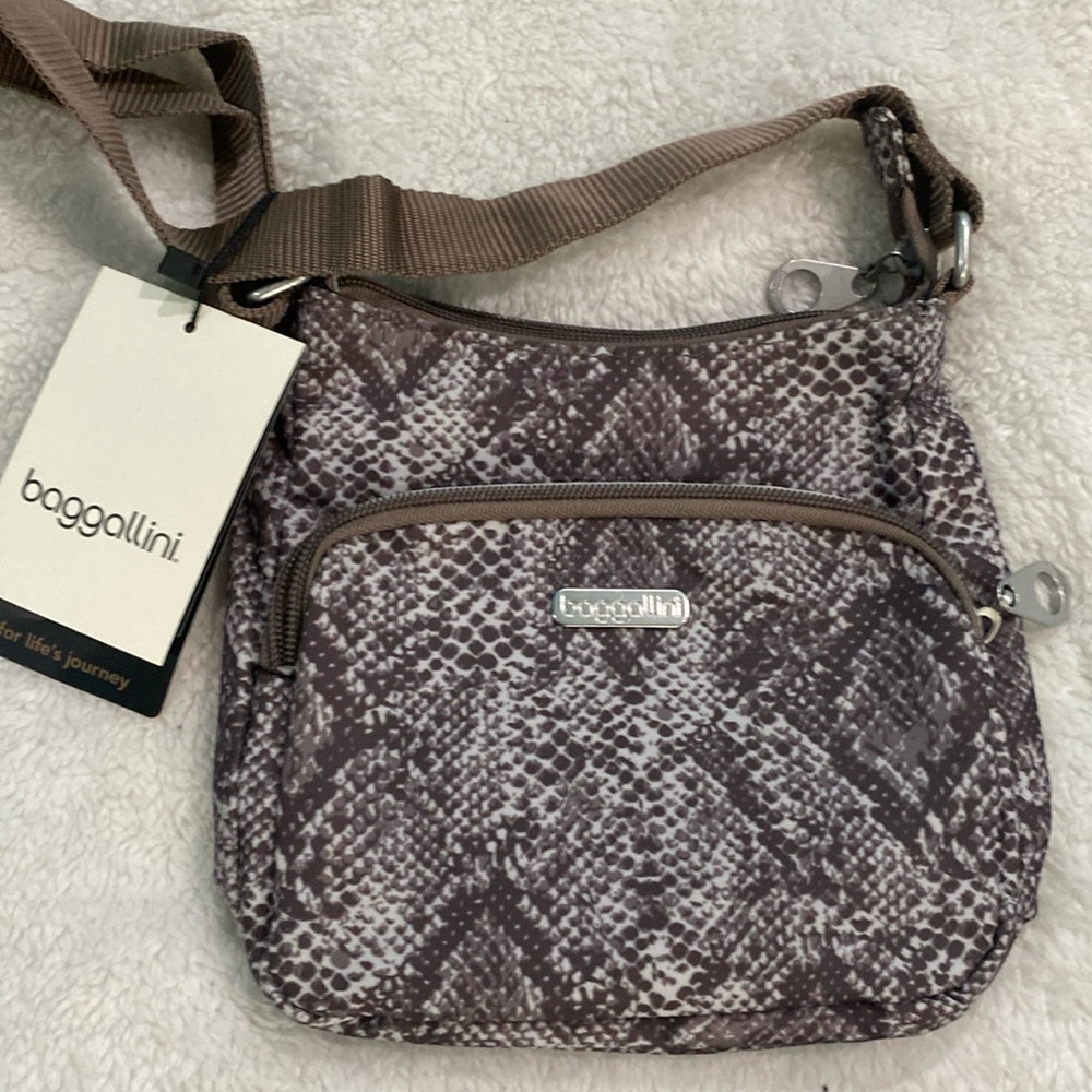 🐍Baggallini Joey Bagg, Mini Crossbody, Beige Snake Print